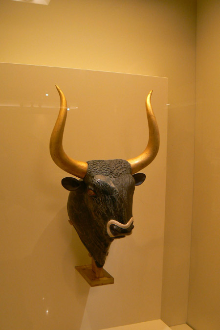 Minoan bull